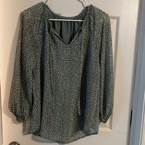 Elegant Green Patterned Women's Top